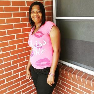 Meet your Posher, Connie